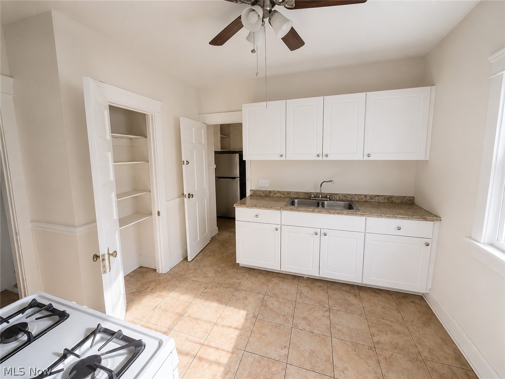 9404 Willard Avenue Cleveland OH 44102