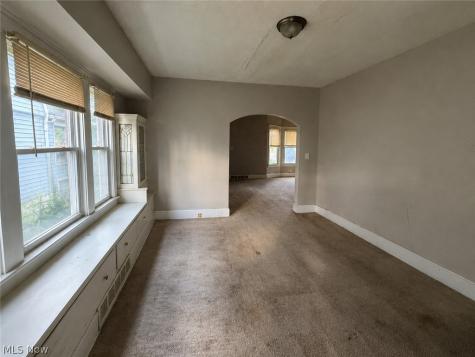9404 Willard Avenue Cleveland OH 44102