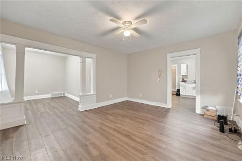 10816 Grandview Avenue Cleveland OH 44104