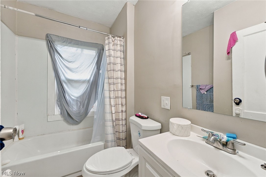 10816 Grandview Avenue Cleveland OH 44104