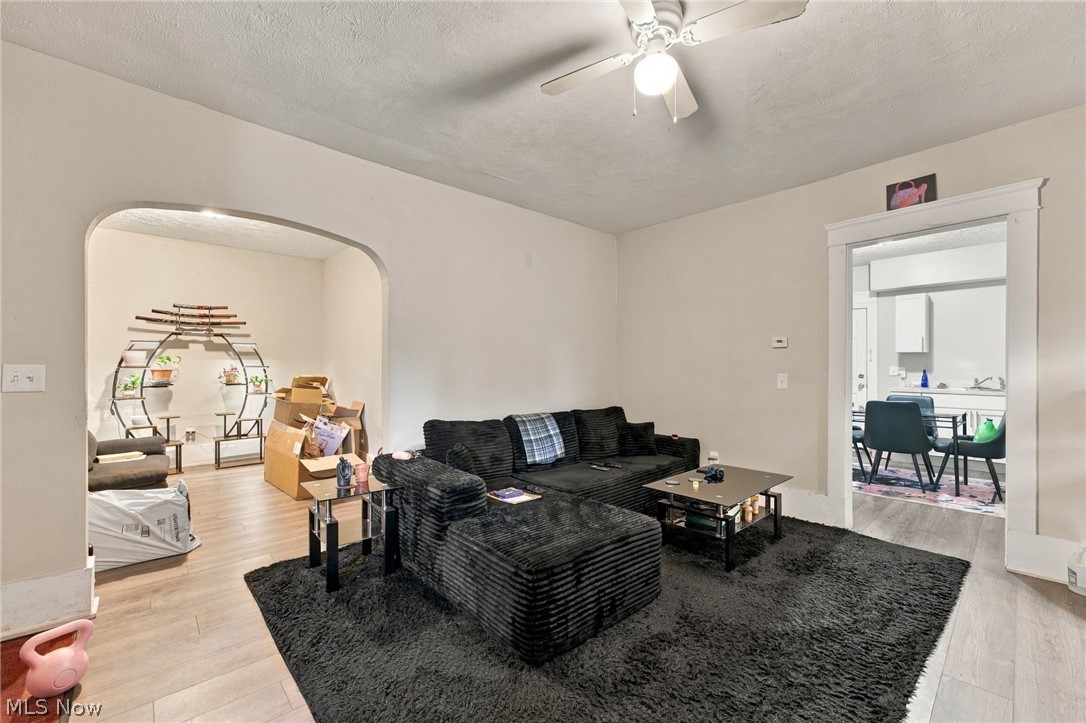 10816 Grandview Avenue Cleveland OH 44104