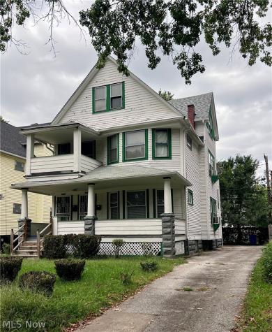 10121 Parkgate Avenue Cleveland OH 44108