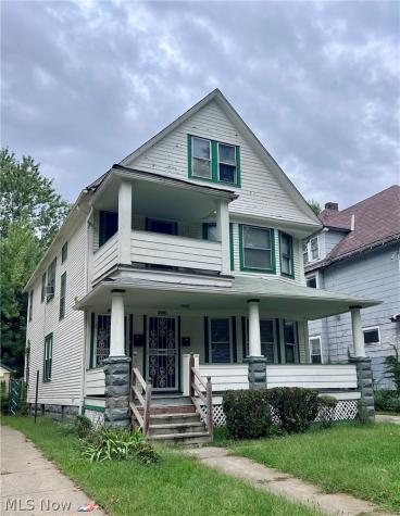 10121 Parkgate Avenue Cleveland OH 44108