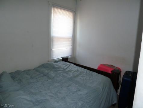 2048 W 99th Street Cleveland OH 44102
