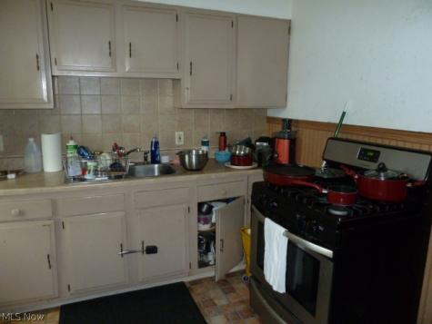 2048 W 99th Street Cleveland OH 44102