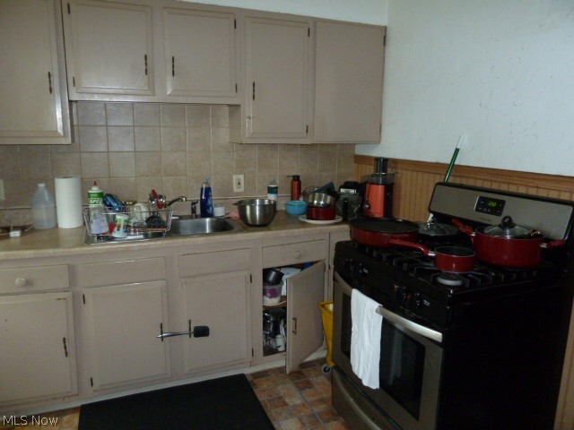 2048 W 99th Street Cleveland OH 44102