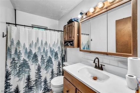 1692 Swartz Road Mogadore OH 44260