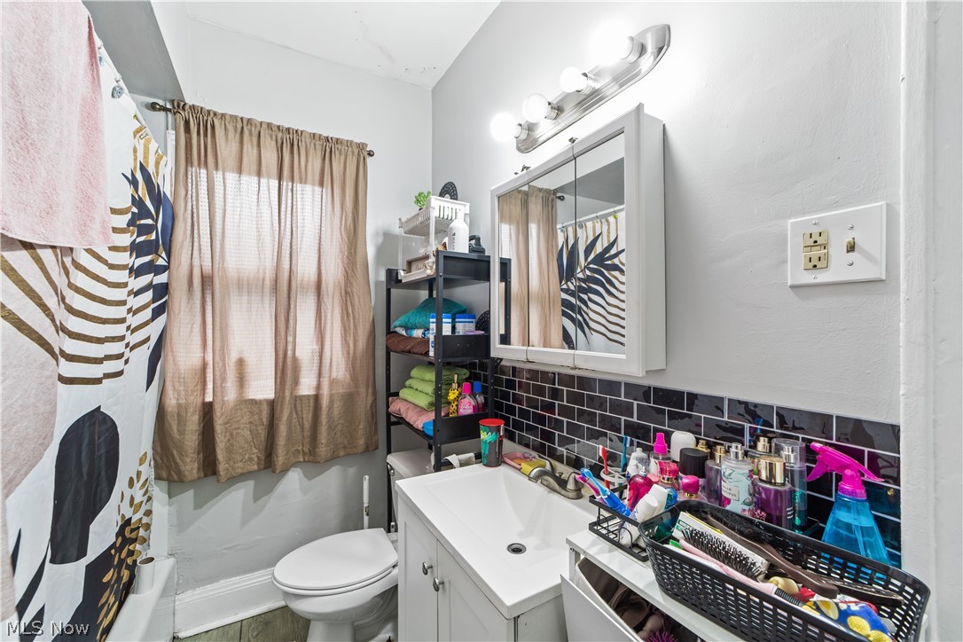 3732 Mack Court Cleveland OH 44109