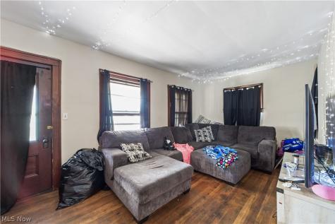 3732 Mack Court Cleveland OH 44109
