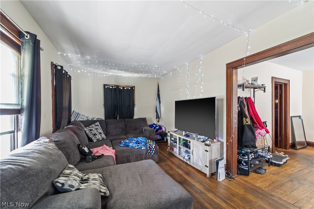 3732 Mack Court Cleveland OH 44109