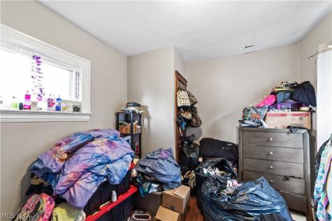 3732 Mack Court Cleveland OH 44109