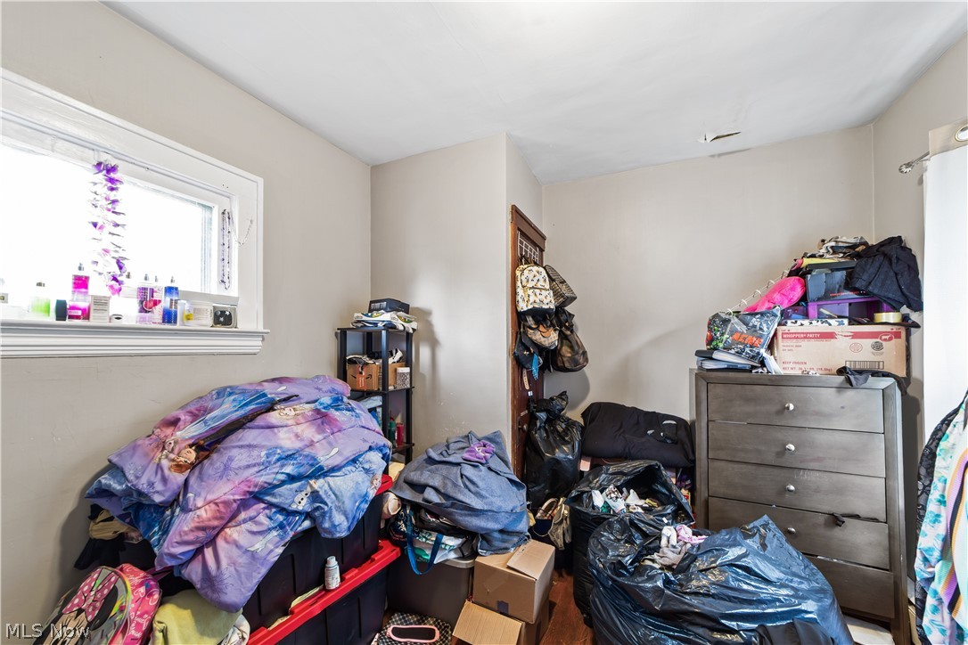 3732 Mack Court Cleveland OH 44109
