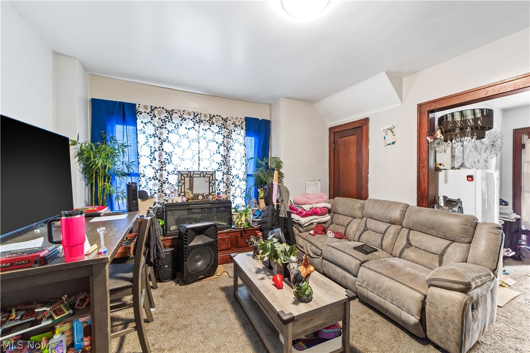 3732 Mack Court Cleveland OH 44109