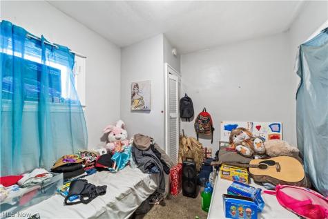 3732 Mack Court Cleveland OH 44109