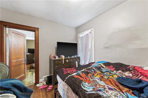 3732 Mack Court Cleveland OH 44109