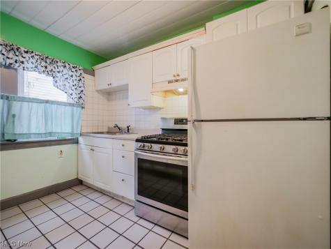 14809 Hilliard Road Lakewood OH 44107
