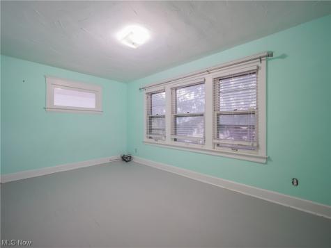 14809 Hilliard Road Lakewood OH 44107