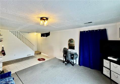 3160 Dewalt Drive Akron OH 44312