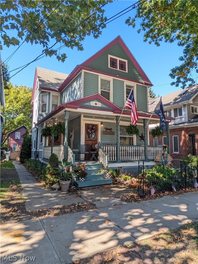 2424 W 10th Street Cleveland OH 44113