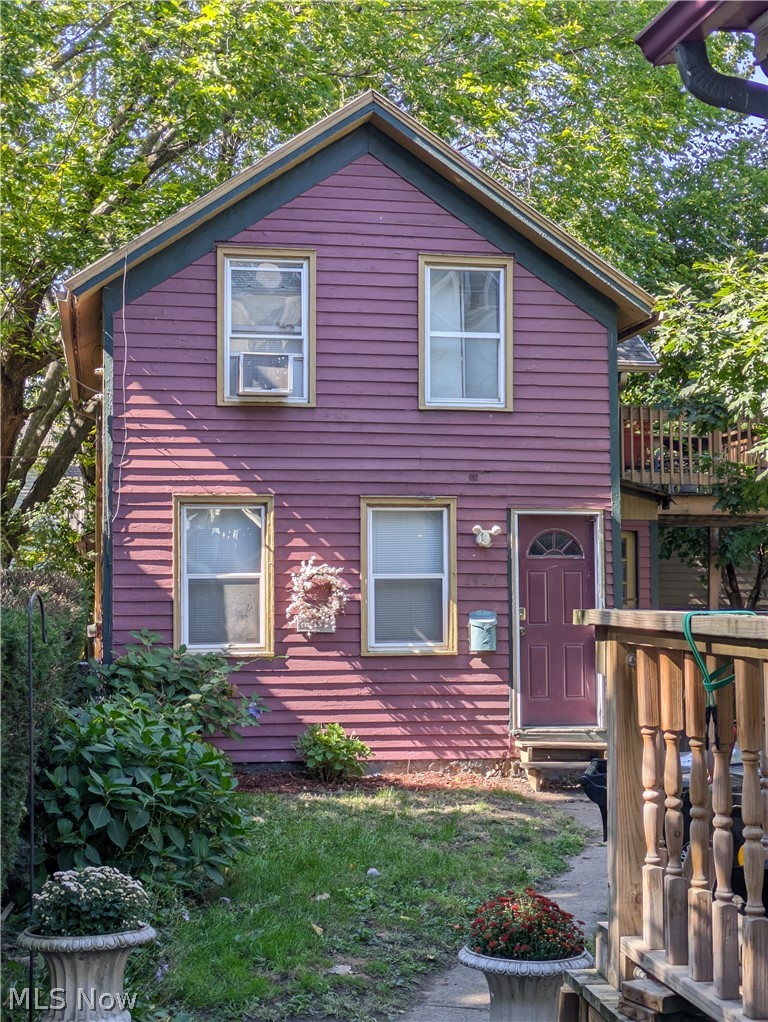 2424 W 10th Street Cleveland OH 44113