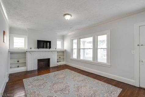 15711 Grovewood Avenue Cleveland OH 44110