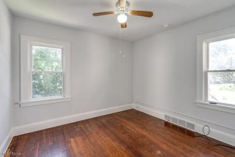 15711 Grovewood Avenue Cleveland OH 44110