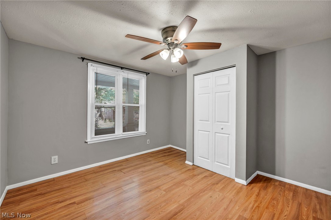 1559 Hopkins Avenue Lakewood OH 44107