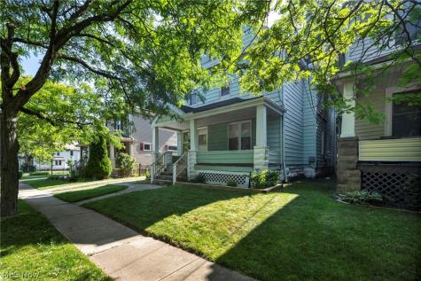 1559 Hopkins Avenue Lakewood OH 44107