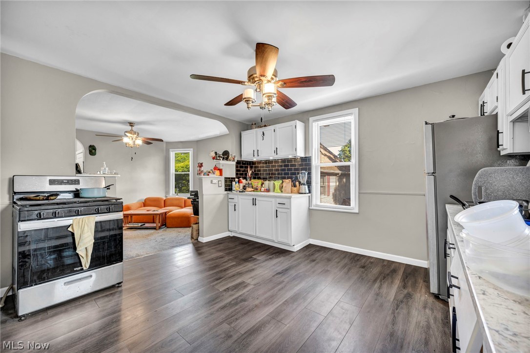 1559 Hopkins Avenue Lakewood OH 44107
