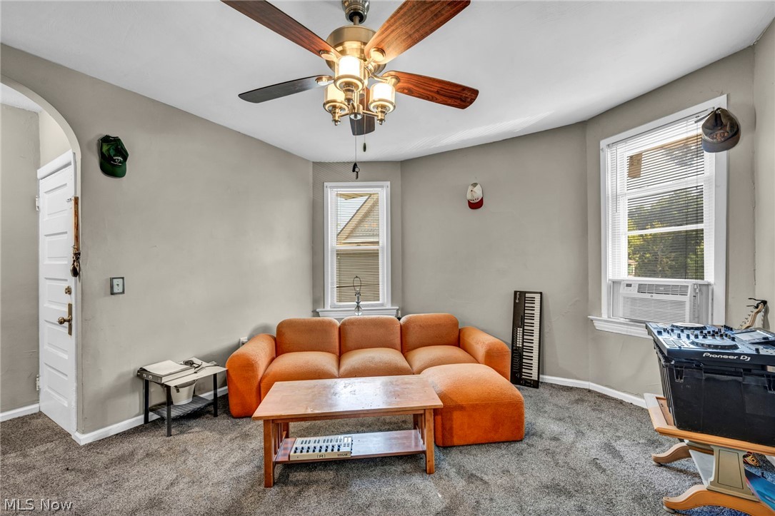 1559 Hopkins Avenue Lakewood OH 44107