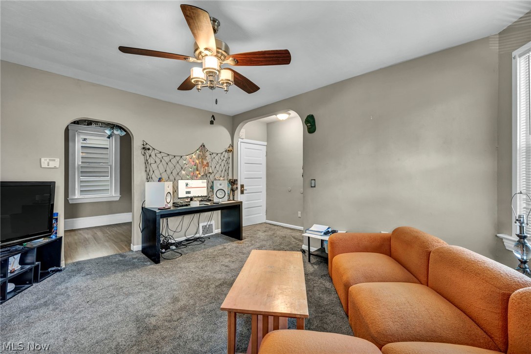 1559 Hopkins Avenue Lakewood OH 44107