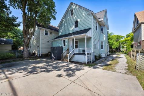1559 Hopkins Avenue Lakewood OH 44107