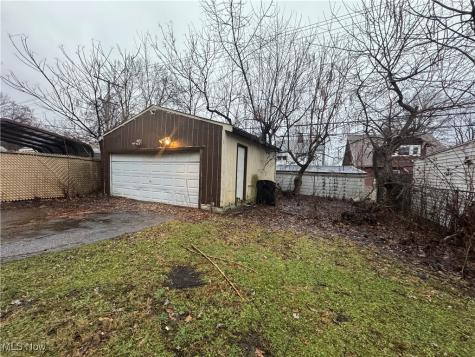 3544 E 110th Street Cleveland OH 44105