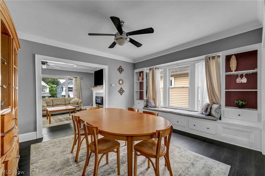 2066 Bunts Road Lakewood OH 44107