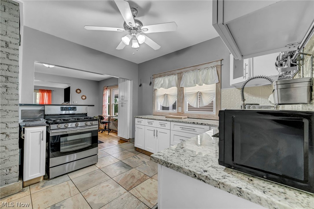 2066 Bunts Road Lakewood OH 44107
