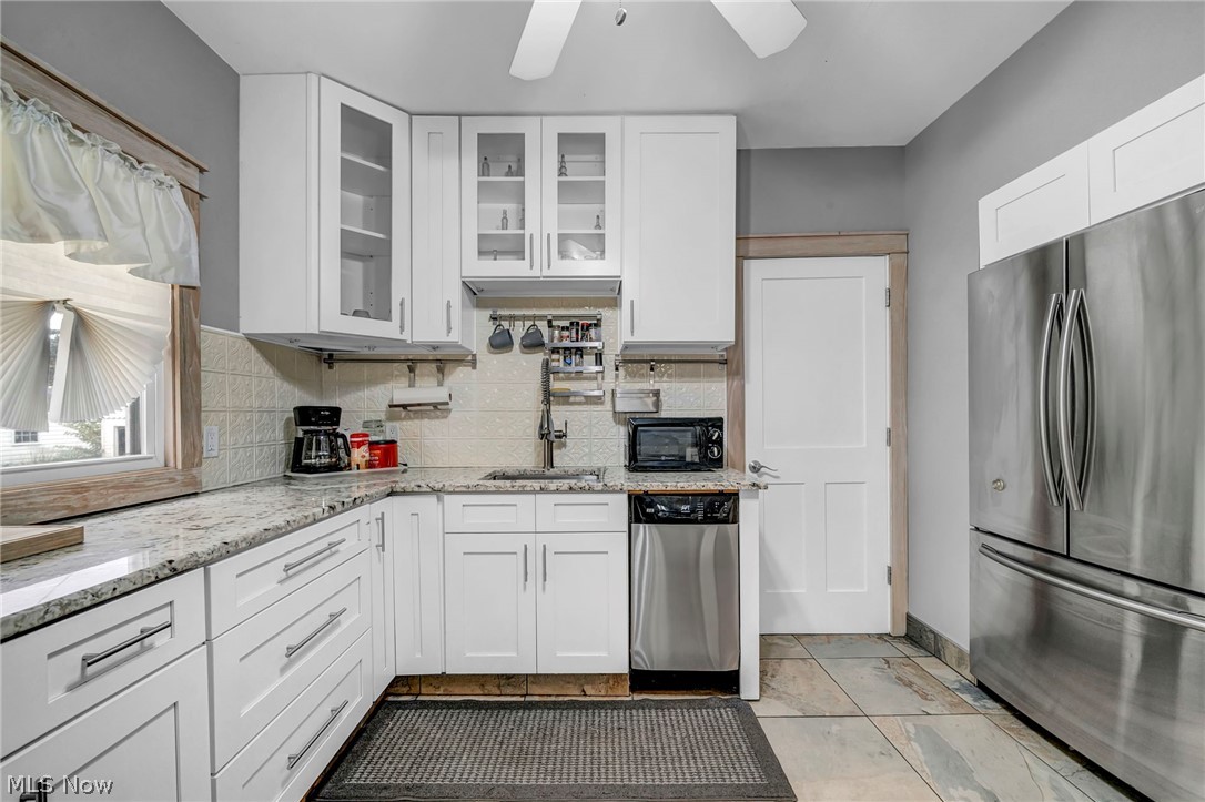2066 Bunts Road Lakewood OH 44107