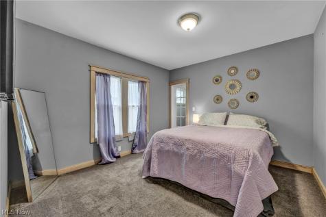 2066 Bunts Road Lakewood OH 44107
