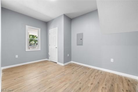 3929 Riverside Avenue Cleveland OH 44109
