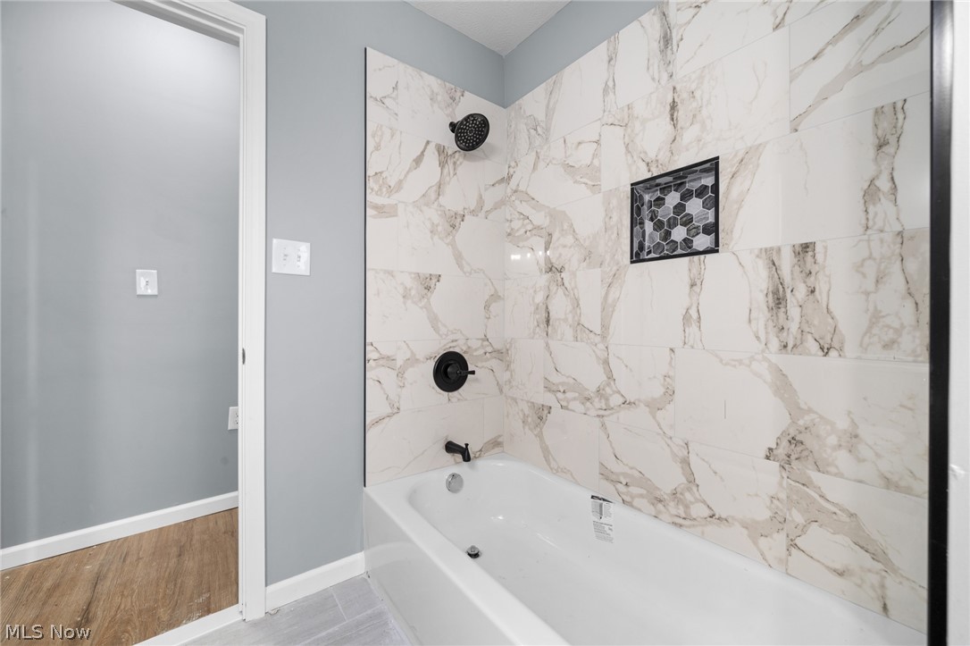 3929 Riverside Avenue Cleveland OH 44109