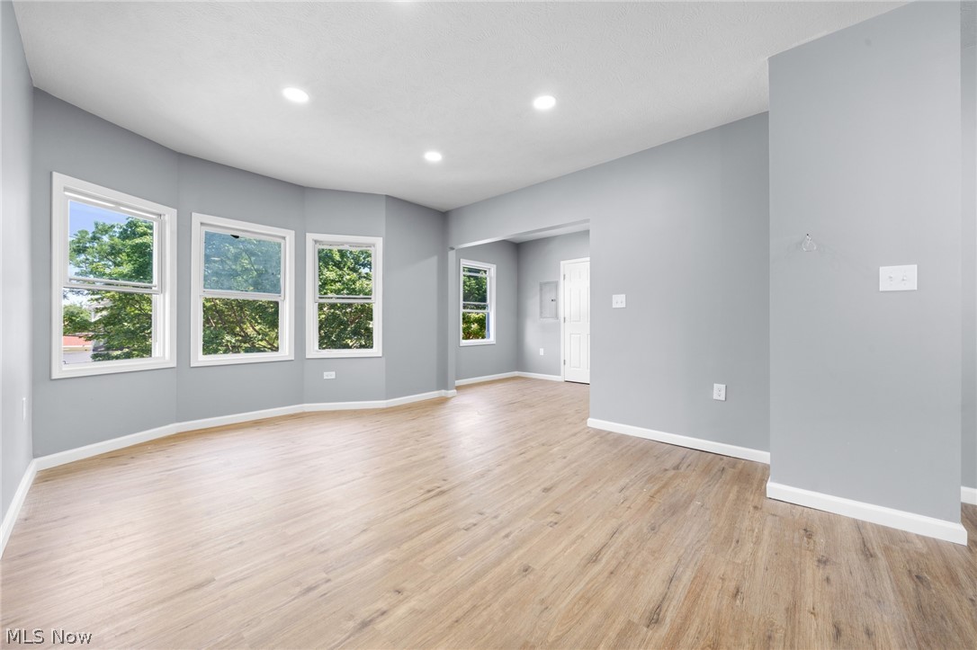 3929 Riverside Avenue Cleveland OH 44109
