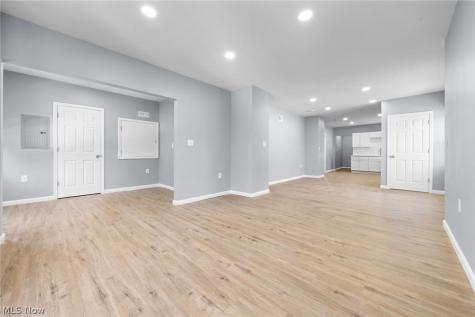 3929 Riverside Avenue Cleveland OH 44109