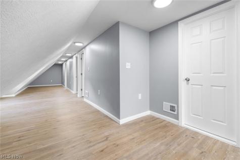 3929 Riverside Avenue Cleveland OH 44109