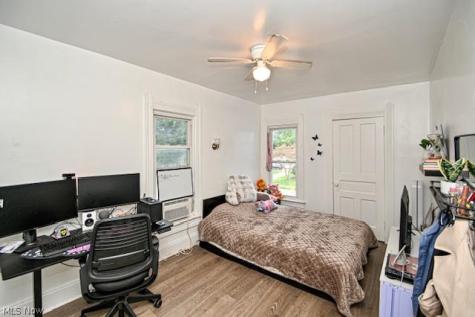 724/726 Amherst Road NE Massillon OH 44646