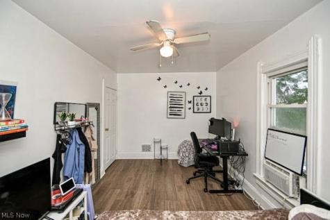724/726 Amherst Road NE Massillon OH 44646