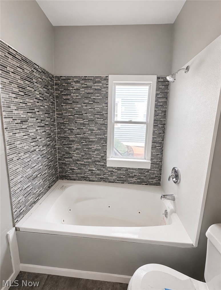 9901 Heath Avenue Cleveland OH 44104