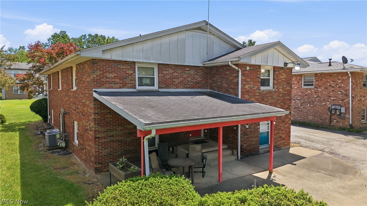 912 N Highland Avenue Girard OH 44420