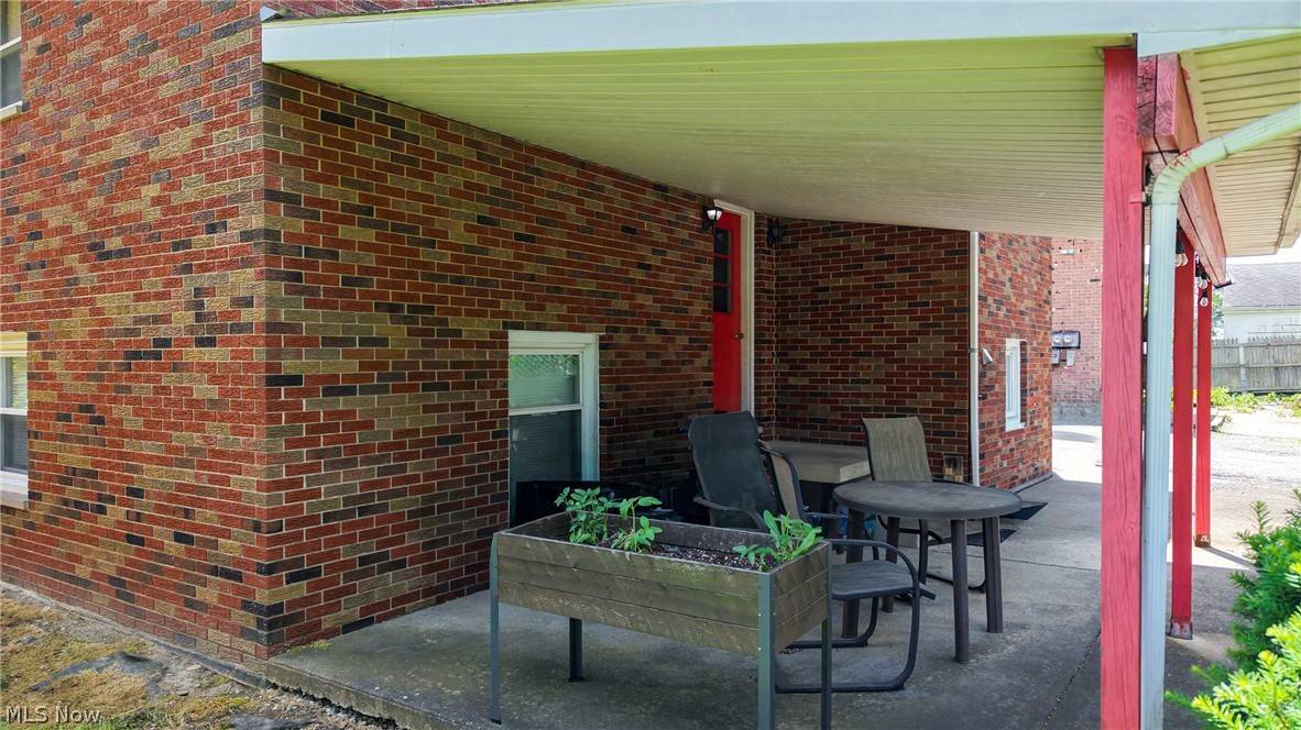 912 N Highland Avenue Girard OH 44420