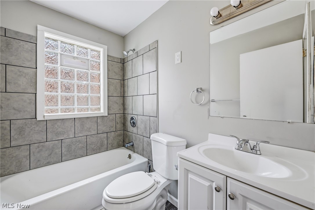 4230 Chester Drive Boardman OH 44512
