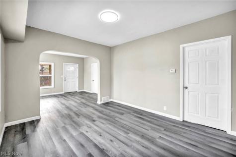 3278 W 117th Street Cleveland OH 44111