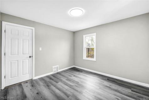 3278 W 117th Street Cleveland OH 44111